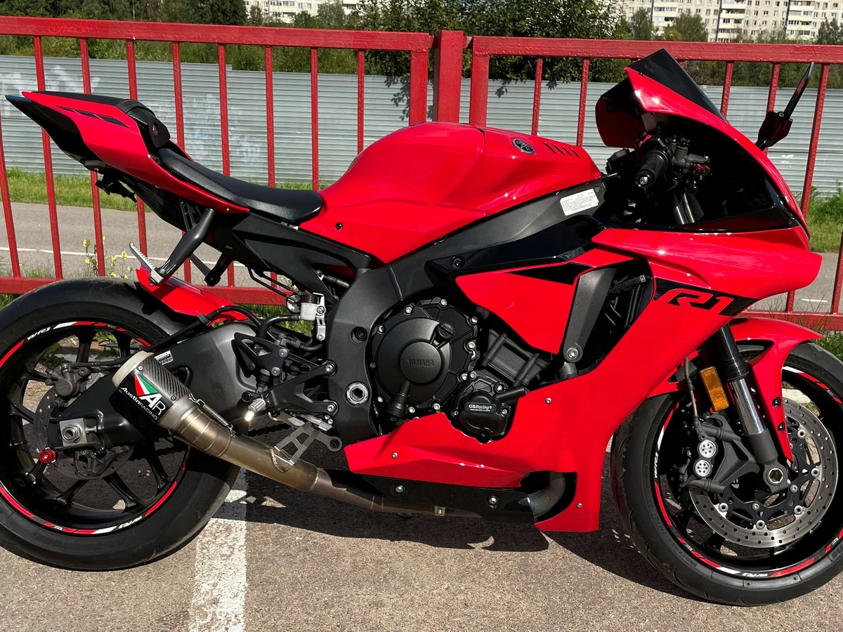 Yamaha YZF-R1